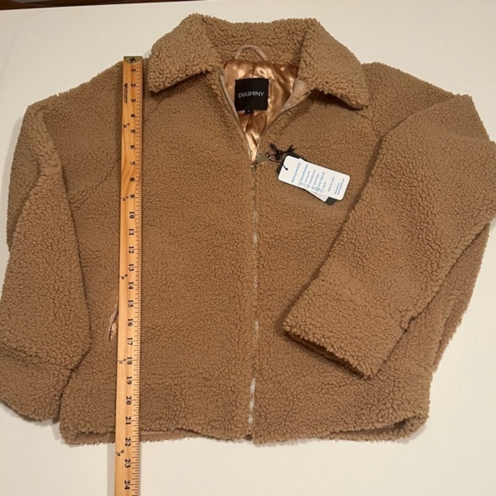 NWT DIASHINY Faux Fur Zipper Coats Women Casual Lapel Fleece Winter Small (M)